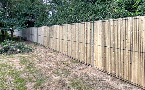 Privacy Mesh Fencing