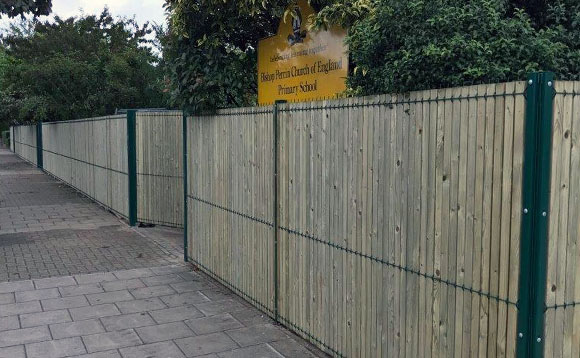 Privacy Mesh Fencing Outside School