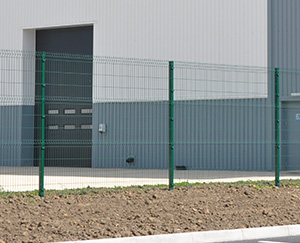 Single-Mesh Fencing Systems