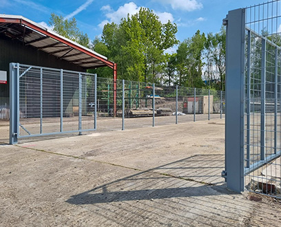 Twin-Wire Mesh Gates