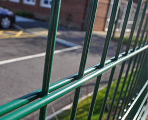 Single-Mesh Fencing Systems